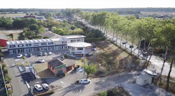 Pôle Commercial l'Albizia