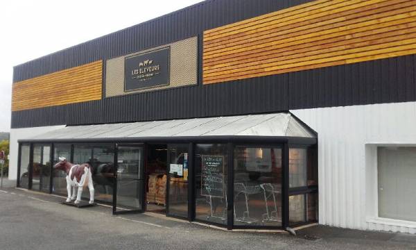 Les Éleveurs De La Charentonne